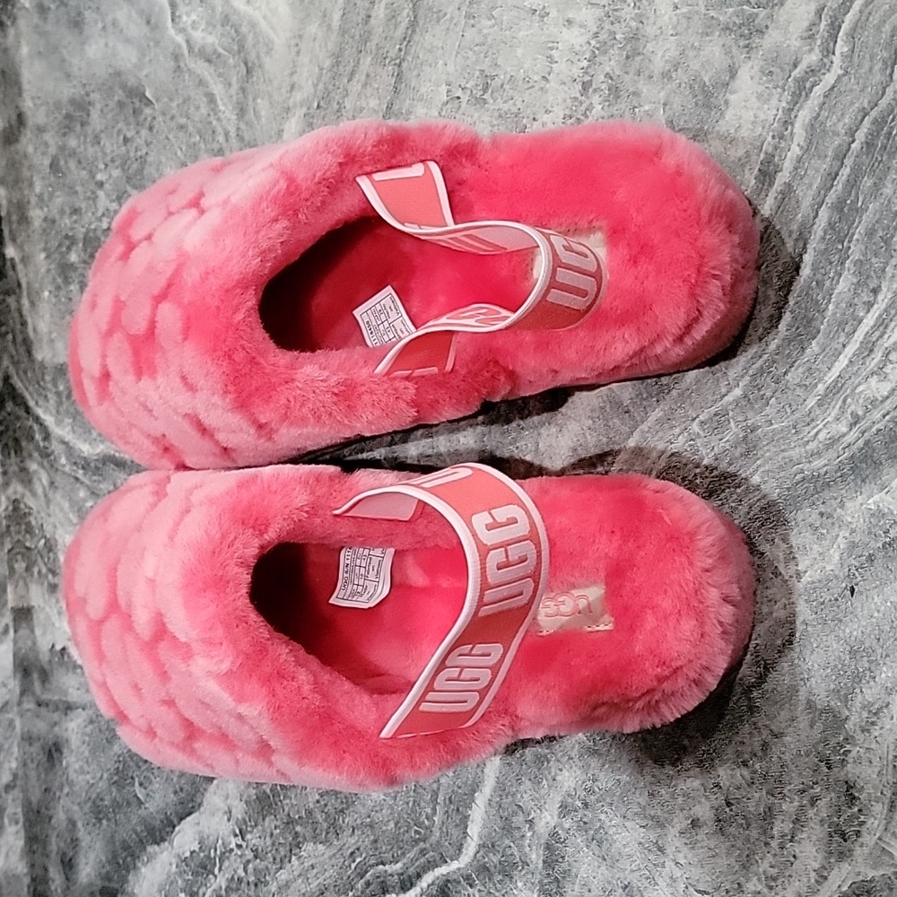NWT Women's size 12 UGG Fuzzy Slides - Picture 3 of 5